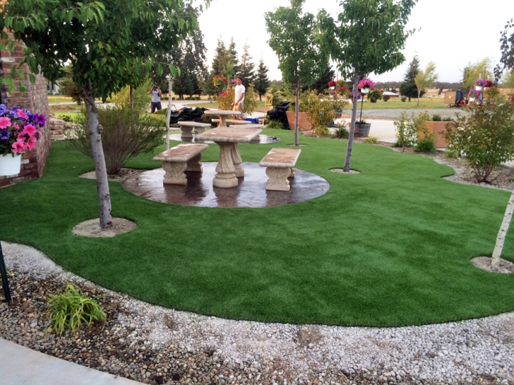 Synthetic Grass Sparks Texas Kids Care